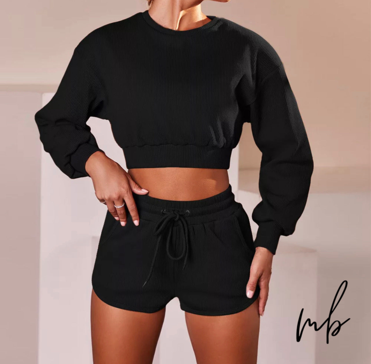 MB Long Sweatshirt & Shortpants Set